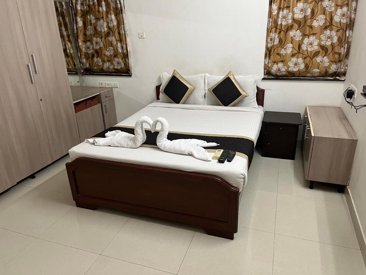 Отель Avuraa Hospitality India Ченнаи Экстерьер фото